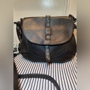 Radley London black leather crossbody w/ decorative stitching